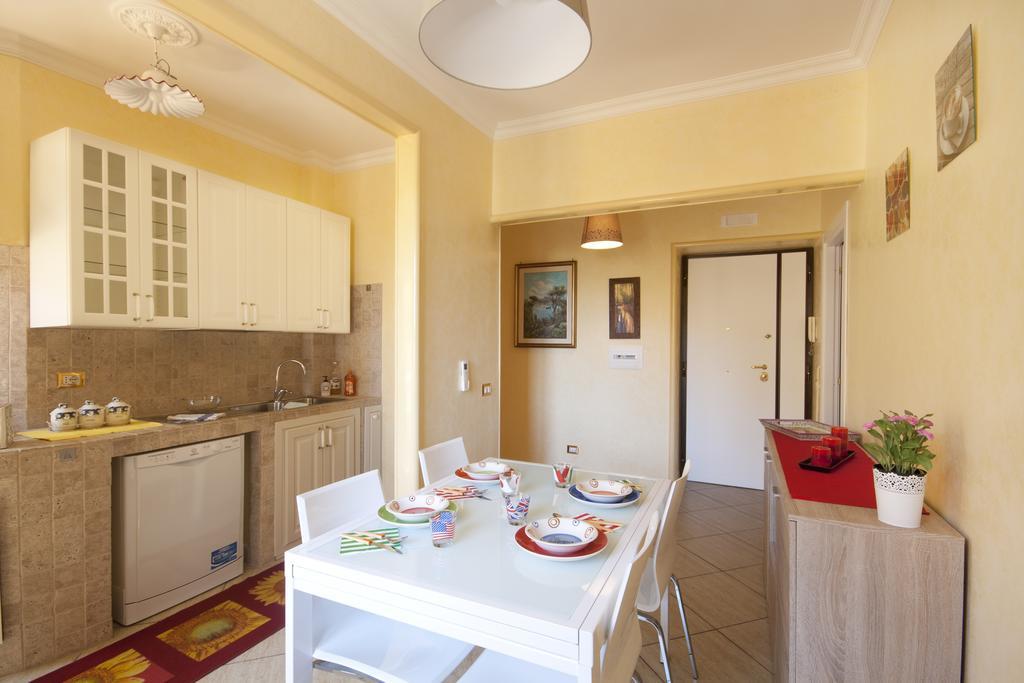 Sophie'S Choice 2 Villa Rome Bilik gambar